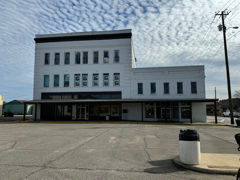 More Photos Of 102 Saint Joseph Ave, Brewton Storefront Retail Residential For Sale