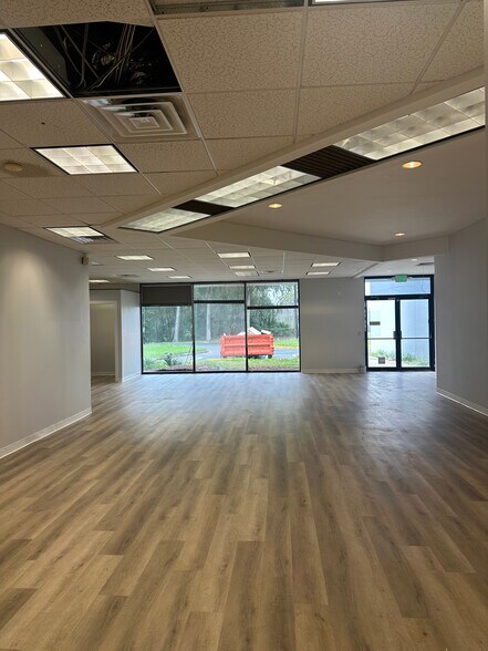 More Photos Of 2800 E Silver Springs Blvd, Ocala Office For Lease
