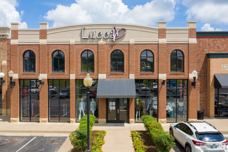 More Photos Of 1489 E 15th St, Edmond Unknown For Lease