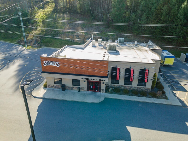 More Photos Of 3334 Asheville Rd, Waynesville Freestanding For Sale