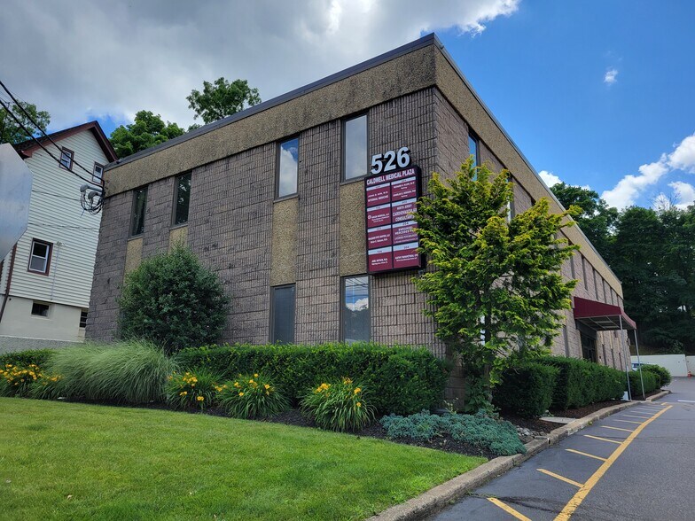 More Photos Of 526 Bloomfield Ave, Caldwell Medical For Lease