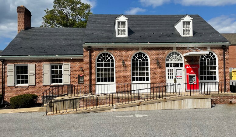 More Photos Of 313 W Cypress St, Kennett Square Bank For Lease