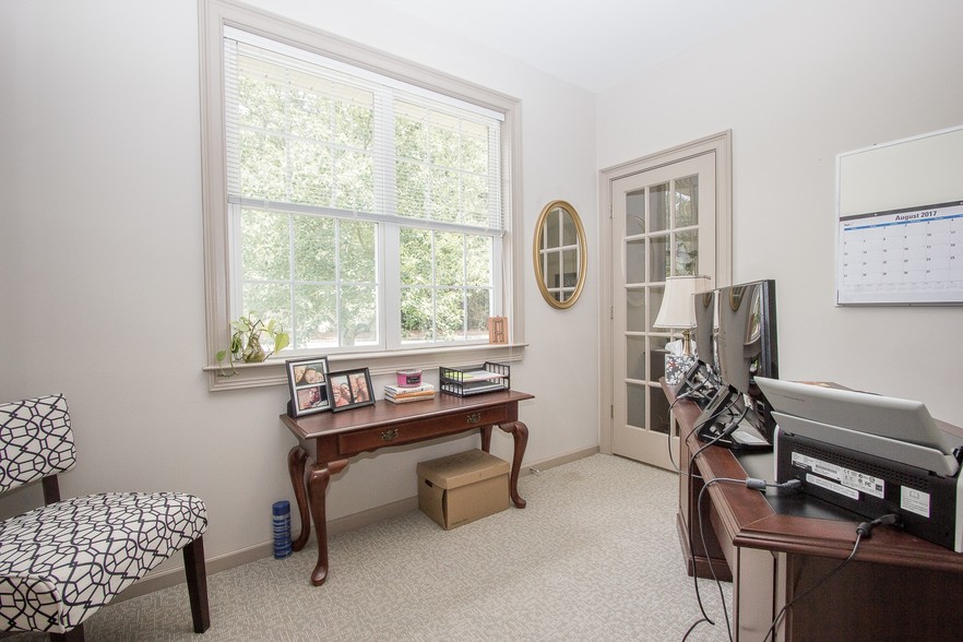 More Photos Of 4180 Providence Rd, Marietta Unknown For Lease