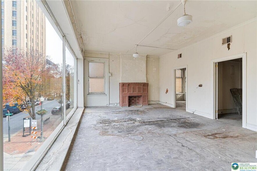 More Photos Of 926-928 W Hamilton St, Allentown Storefront Retail Office For Sale