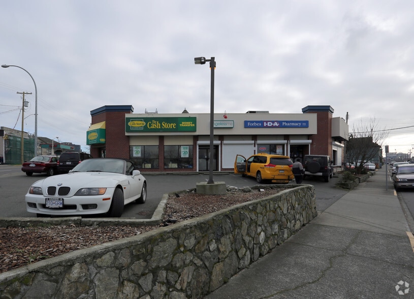 More Photos Of 603 Gorge Rd E, Victoria Storefront For Lease