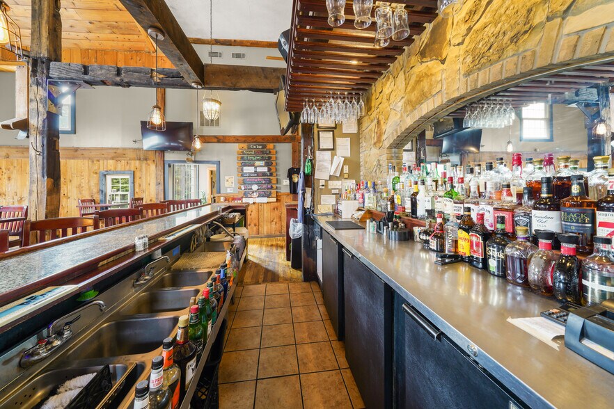 More Photos Of 8148 Main St, Garrettsville Restaurant For Sale