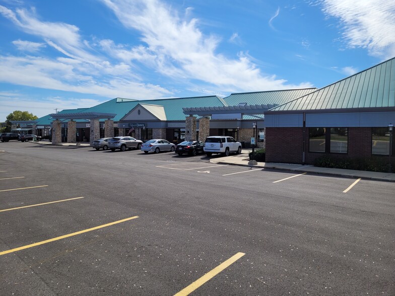 Primary Photo Of 2301-2359 Silvernail Rd, Pewaukee Unknown For Lease