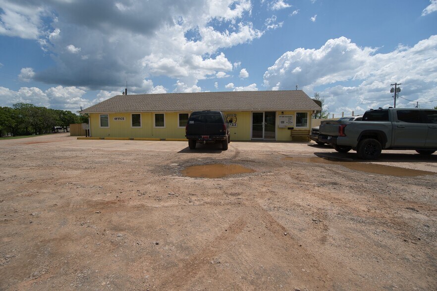 More Photos Of 347203 US Route 66 Hwy, Chandler Trailer Camper Park For Sale