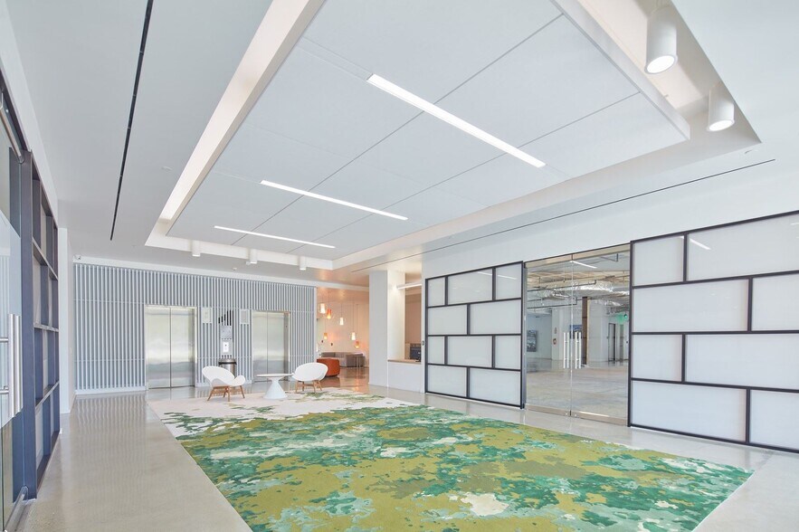 More Photos Of 4525 Wilshire Blvd, Los Angeles Office For Lease