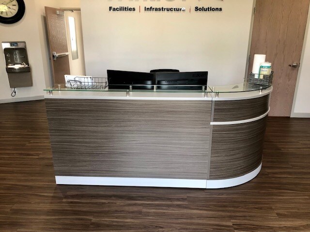 More Photos Of 3240 Ferry Landing Rd, Dunkirk Office For Lease