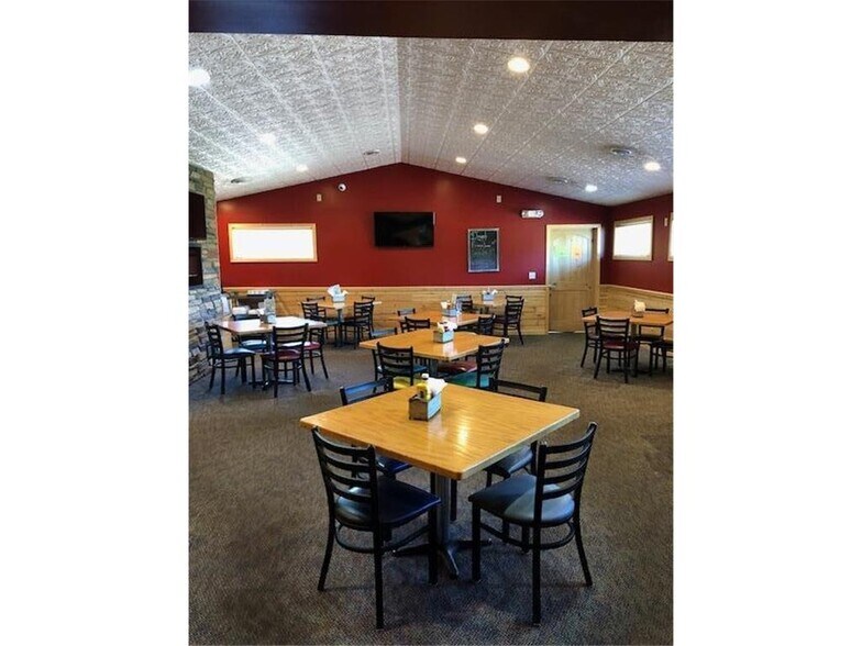 More Photos Of 26838 US Highway 169, Aitkin Restaurant For Sale