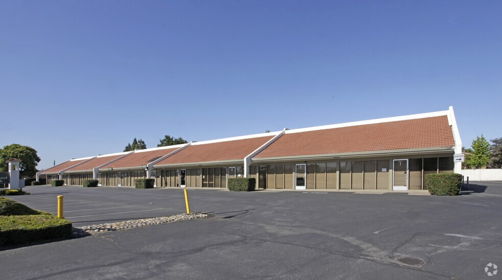 More Photos Of 8833 Monterey St, Gilroy Medical For Lease