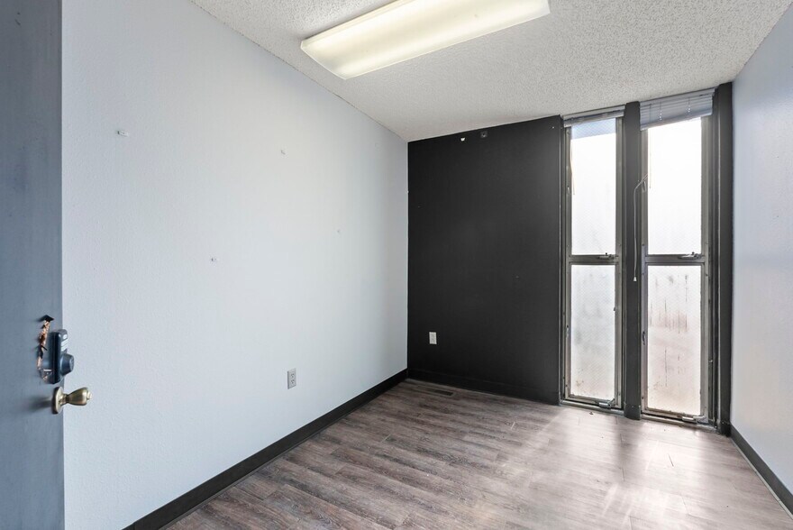 More Photos Of 710-712 S Tejon St, Colorado Springs Office For Sale