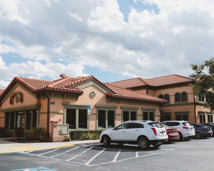 More Photos Of 1301 S International Pky, Lake Mary Medical For Lease