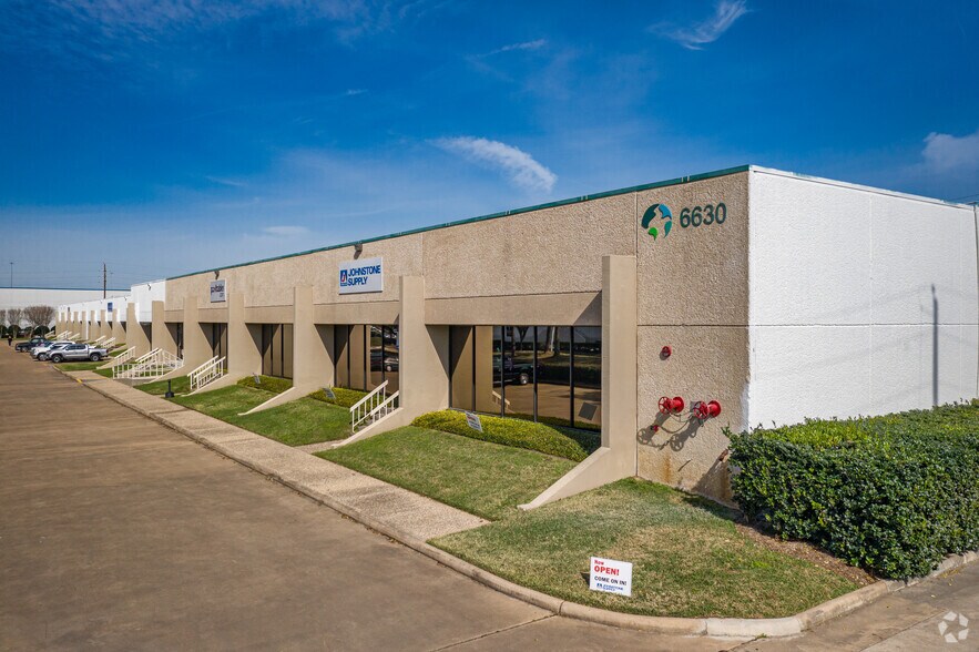 More Photos Of 6630 Roxburgh Dr, Houston Warehouse For Lease
