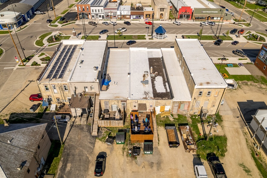 More Photos Of 415 N Center St, Durand General Retail For Sale