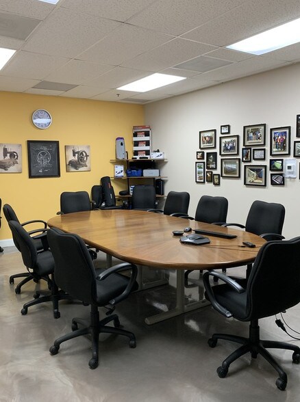 More Photos Of 1414 Jacobson Dr, Waukegan Warehouse For Sale