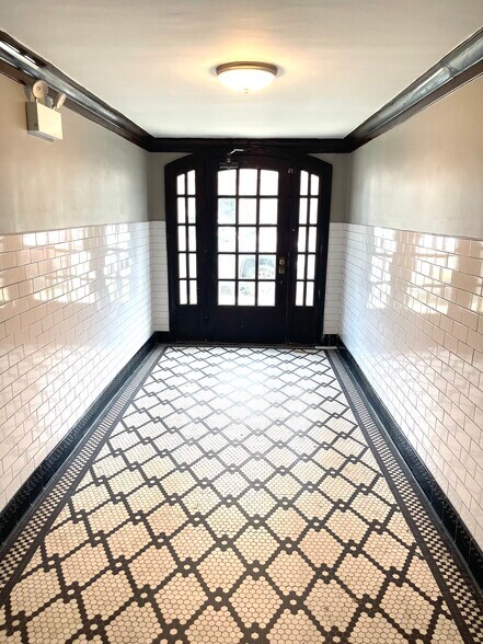 More Photos Of 1619 E 70th St, Chicago Apartments For Sale