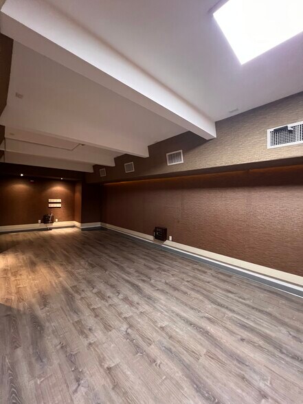 More Photos Of 127-129 E 31st St, New York Apartments For Lease