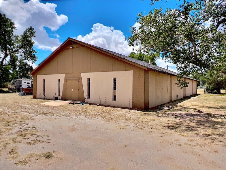 More Photos Of 14683 OK-44A, Lone Wolf Amusement Park For Sale