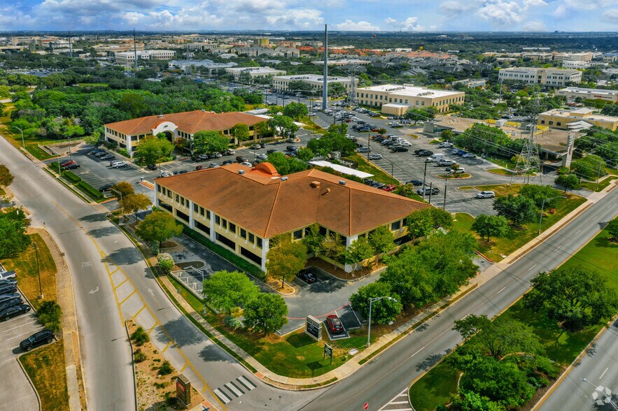 More Photos Of 19016 Stone Oak Pky, San Antonio Medical For Lease