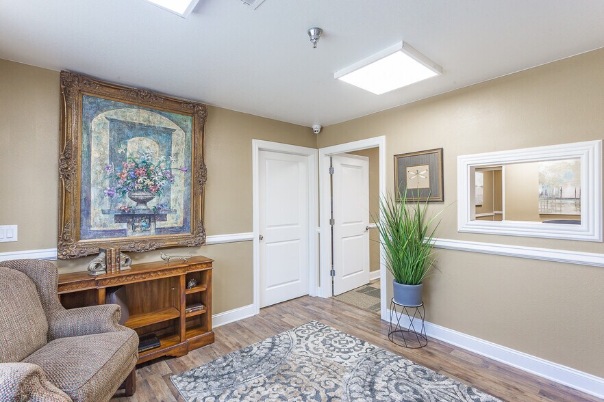 More Photos Of 506 Bear Creek Rd, Dalton Manufacturing For Sale