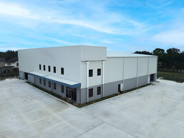 Primary Photo Of 6016 N Eldridge Pky, Houston Manufacturing For Sale