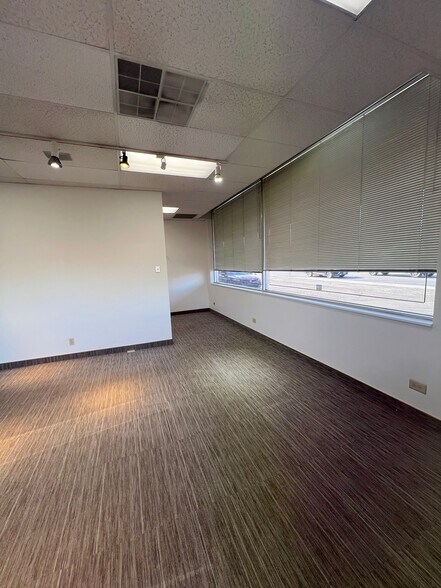 More Photos Of 528-550 Blue Lakes Blvd N, Twin Falls Freestanding For Lease