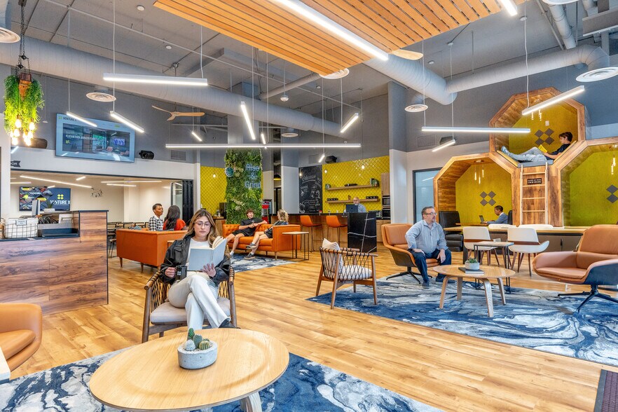 More Photos Of 163 Town Pl, Fairview Coworking Space