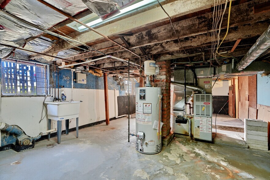 More Photos Of 508 Fairmount Ave, Towson Specialty For Sale