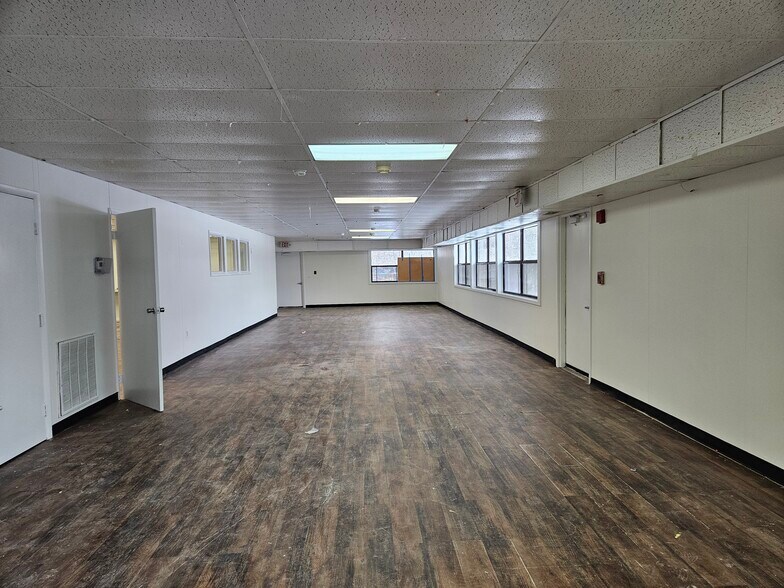 More Photos Of 14900 Cloverdale Rd, Dale City Daycare Center For Sale