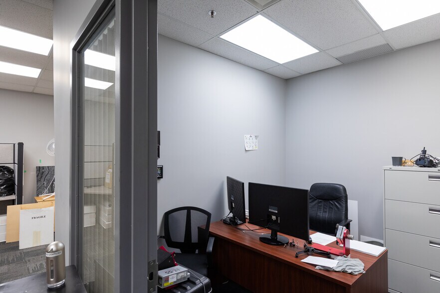 More Photos Of 30781 Simpson Rd, Abbotsford Warehouse For Lease