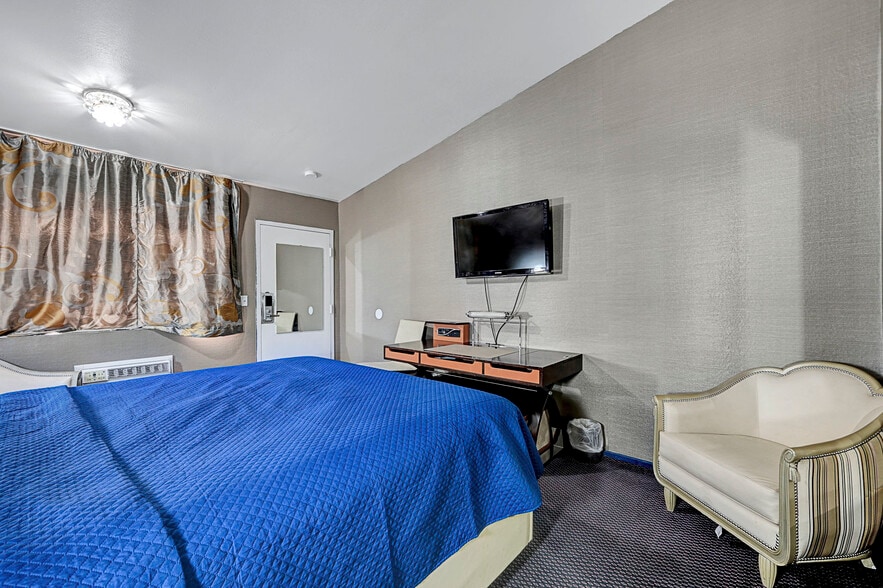 More Photos Of 2855 Fremont St, Las Vegas Hotel For Sale