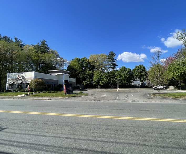 More Photos Of 303 Grove St, Braintree General Retail For Lease