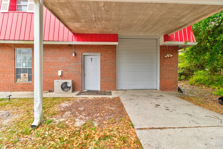 More Photos Of 2820 Howland Blvd, Deltona Storefront Retail Office For Sale
