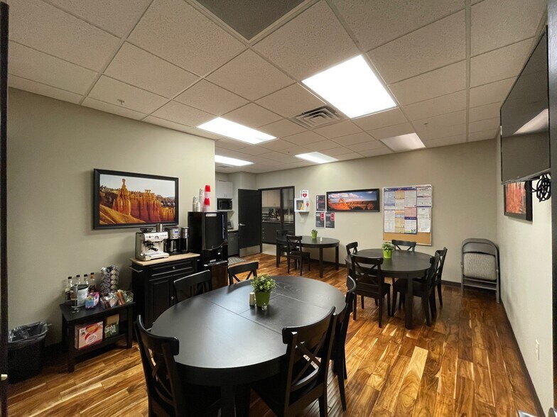 More Photos Of 5255 W 11000 N, Highland Office For Lease