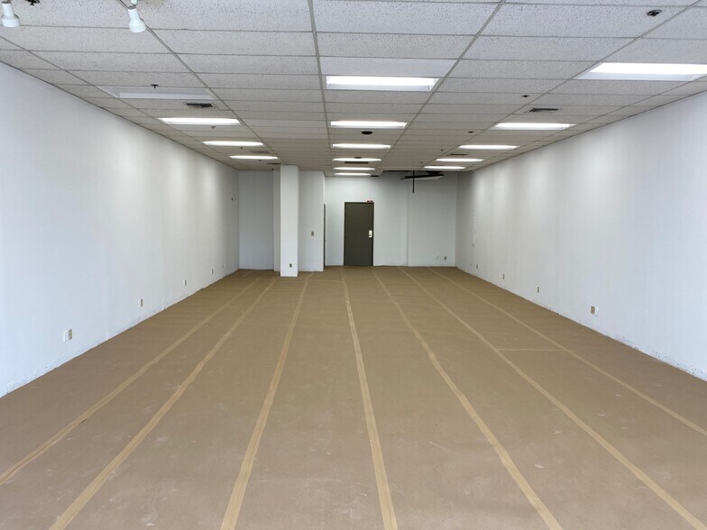 More Photos Of 11870 Santa Monica Blvd, Santa Monica Unknown For Lease