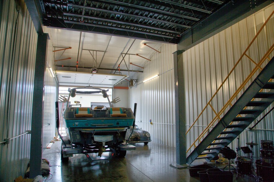 More Photos Of 2364 Industrial Ln, Broomfield Industrial For Sale