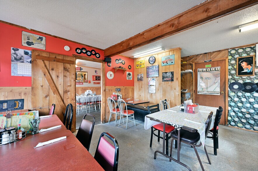 More Photos Of 28407 County Road H, Webster Restaurant For Sale