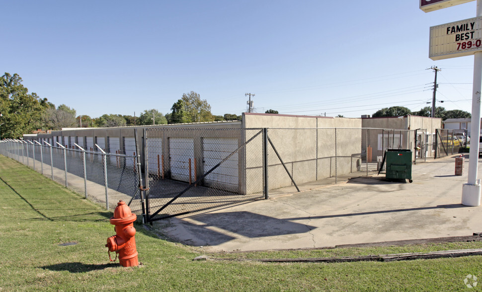 Primary Photo Of 704 N Council Rd, Oklahoma City Self Storage For Sale