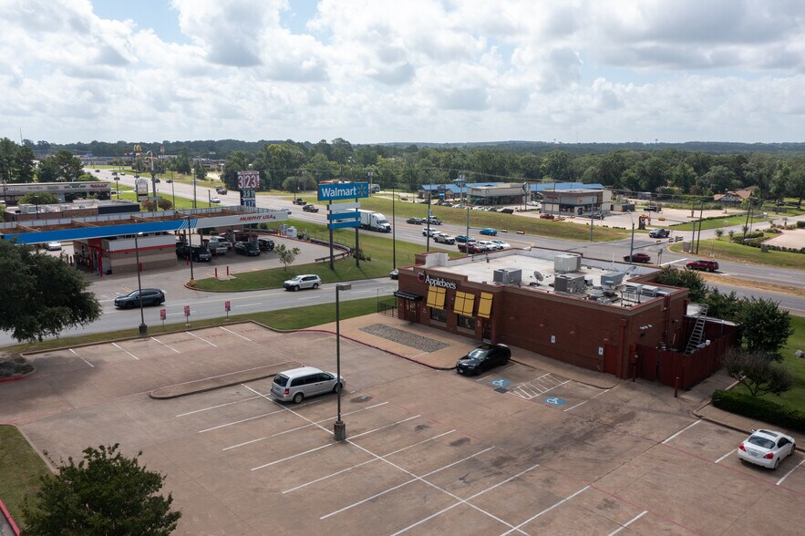 More Photos Of 2225 S Loop 256, Palestine Restaurant For Sale