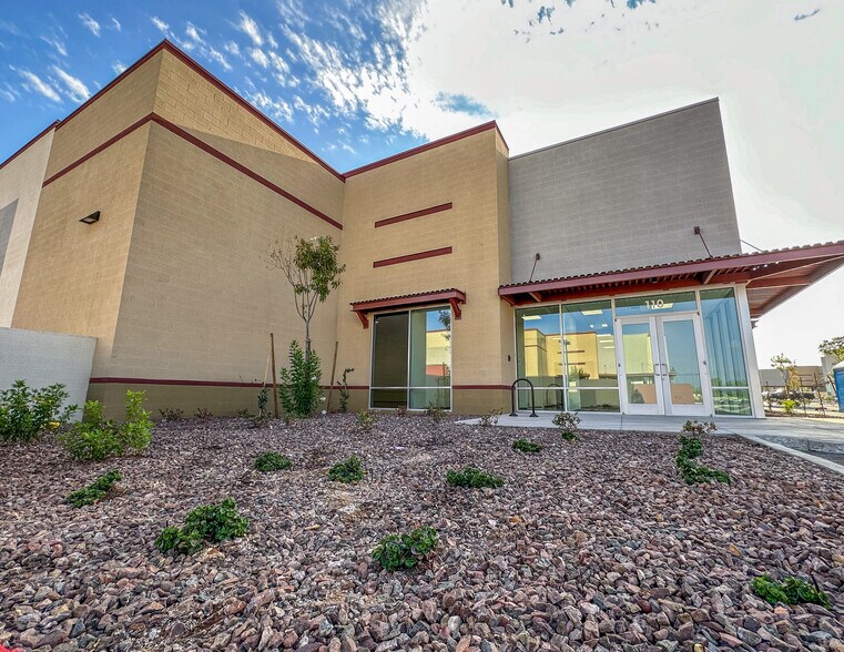 More Photos Of 3380 S Power Rd, Gilbert Unknown For Lease