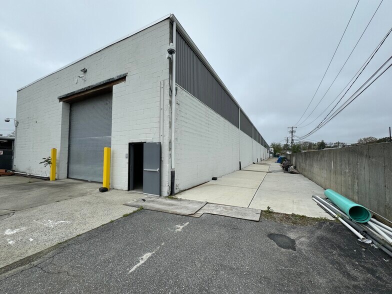 More Photos Of 243 Skidmore Rd, Deer Park Warehouse For Sale