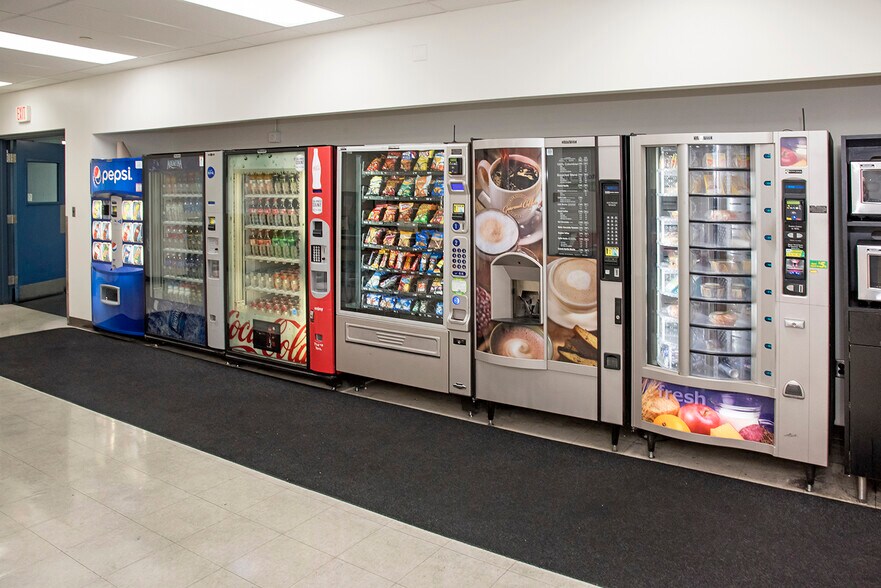 More Photos Of 800 N 1st St, Minneapolis Industrial For Lease