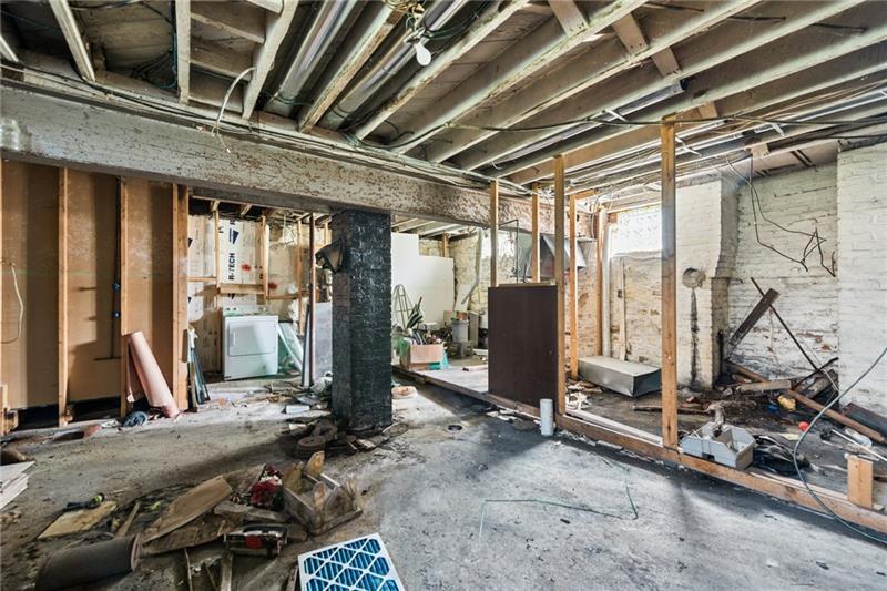 More Photos Of 920 Washington Rd, Washington Office For Sale