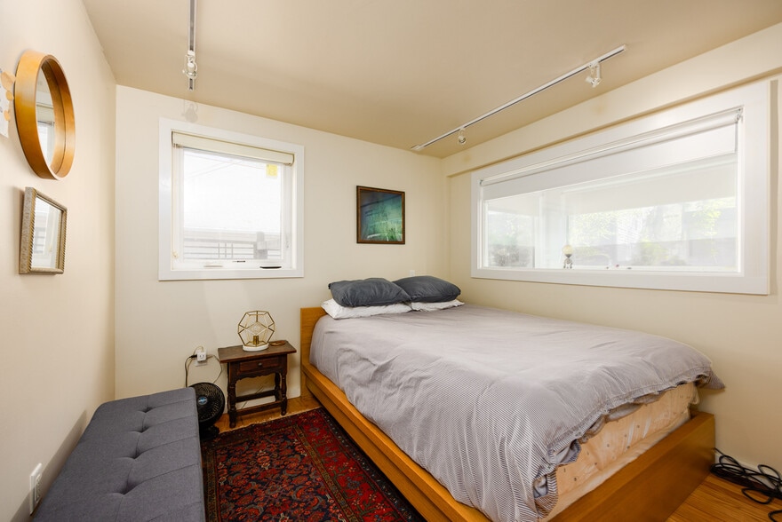 More Photos Of 8 Tannery Brook Rd, Woodstock Specialty For Sale