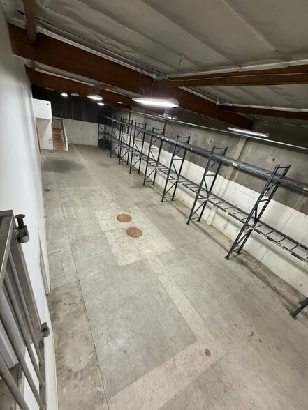 More Photos Of 125 Selandia Ln, Carson Warehouse For Sale