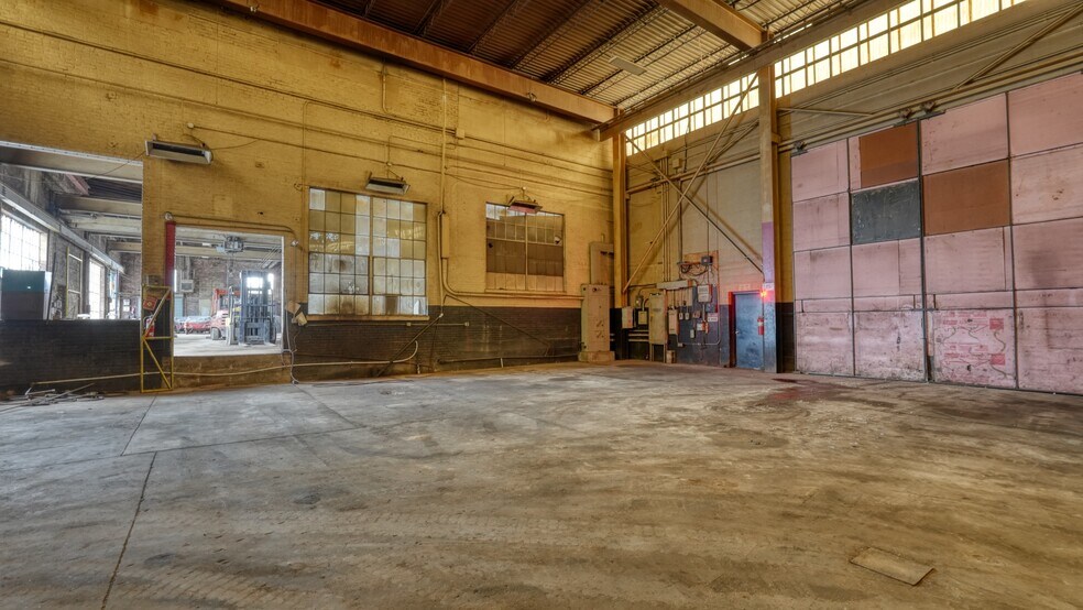 More Photos Of 120 Graham St, Zanesville Warehouse For Sale