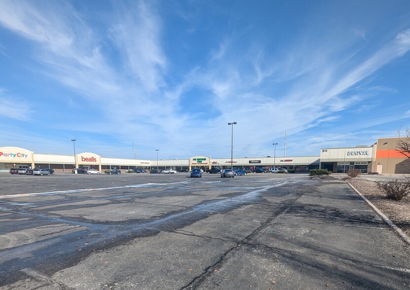 More Photos Of 311 Sagamore Pky N, Lafayette Storefront For Lease