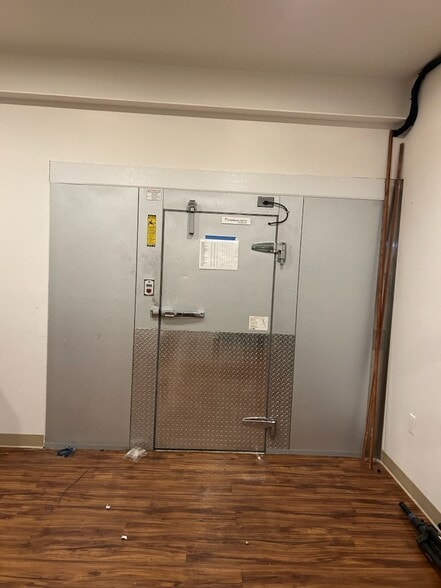 More Photos Of 3457 Waialae Ave, Honolulu Storefront For Lease